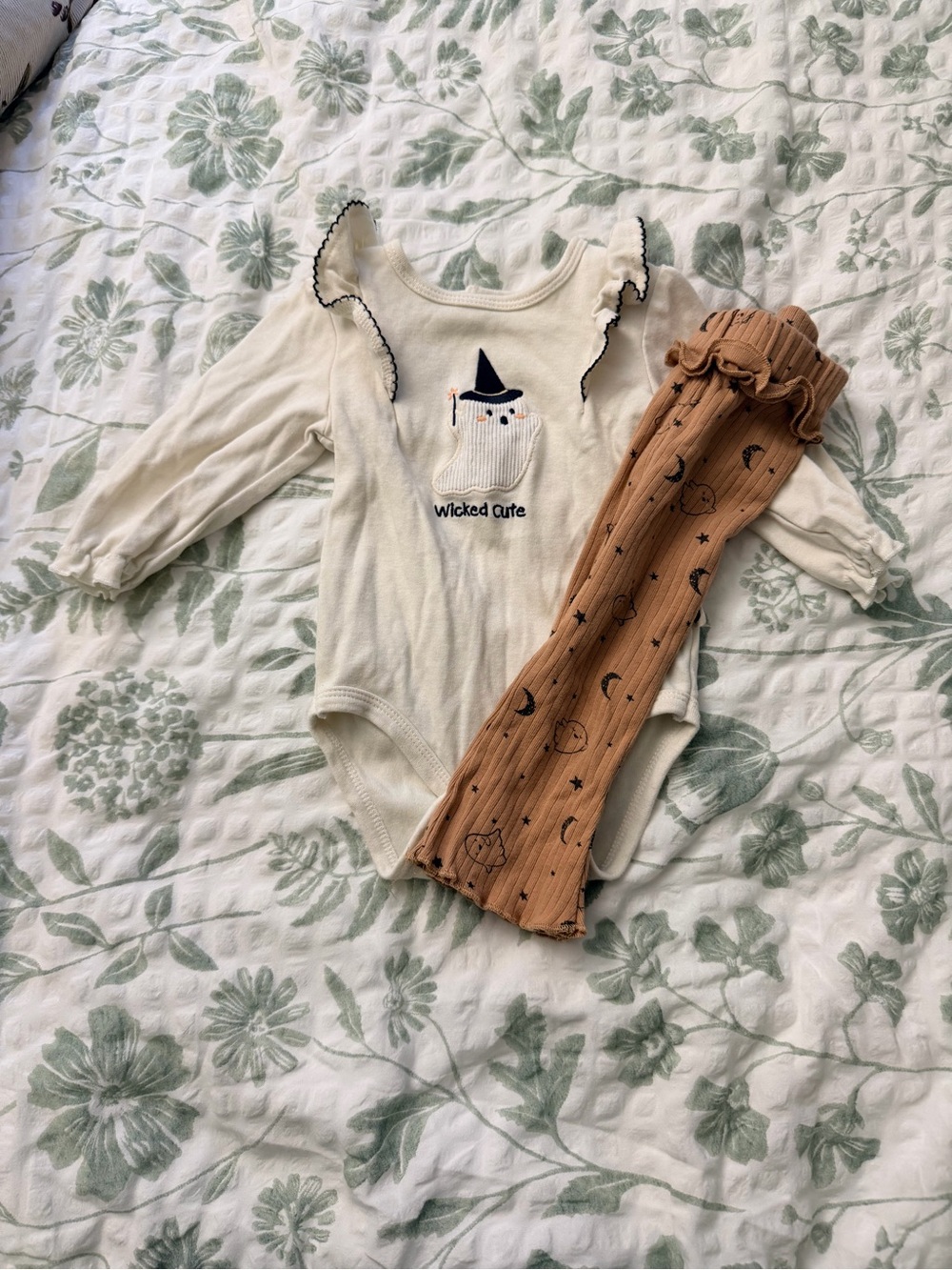 Cream Ruffle-Shoulder One-Piece Bodysuit with Pumpkin Tan Ribbed Tights
